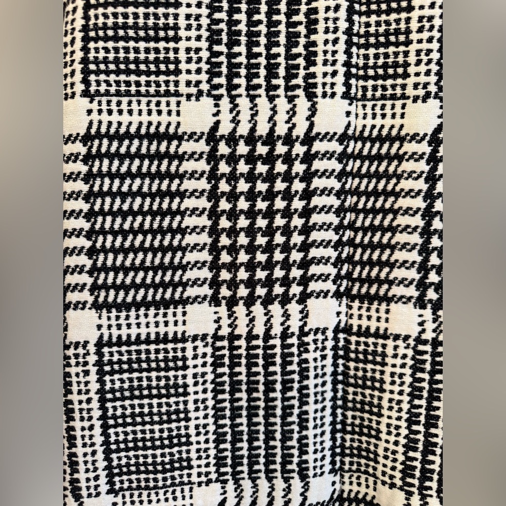 Cupcakes and Cashmere Fernando Black and White Plaid Coat - Picture 8 of 9